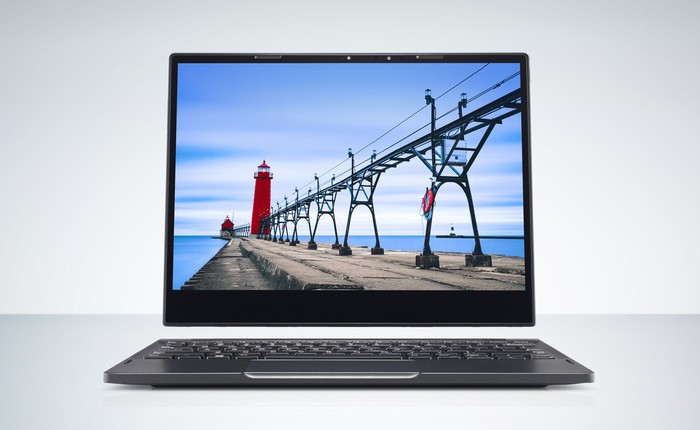 [CES 2017] Dell Latitude 7285 chính thức ra mắt: Laptop đầu tiên tích hợp sạc không dây, chuyển đổi được thành tablet Windows