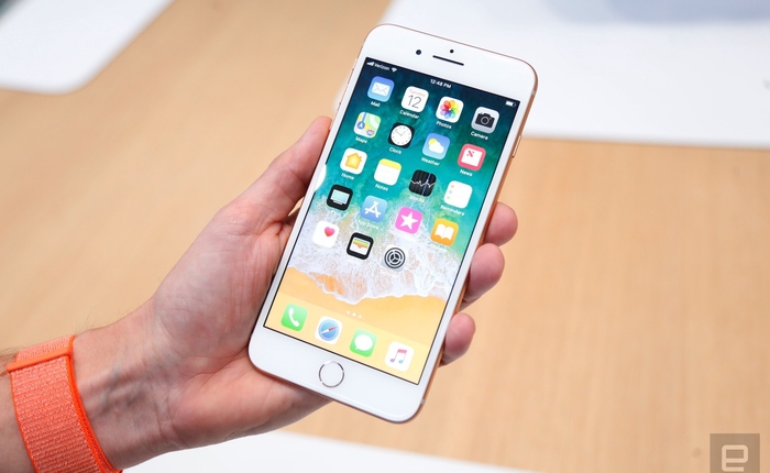 Apple tiến hành điều tra vụ việc iPhone 8 Plus bị cong vênh màn hình