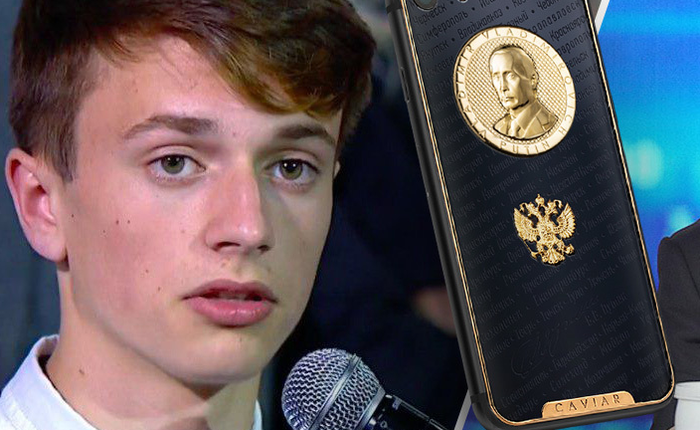 Hỏi khó Tổng thống Nga Putin, thanh niên “cứng” nhất năm 2017 nhận ngay phần thưởng là iPhone 7 vàng trị giá 71 triệu