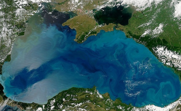 Từ vũ trụ có thể thấy biển Đen đã thay đổi màu sắc – NASA cảnh báo nguy cơ gây hại cho động thực vật