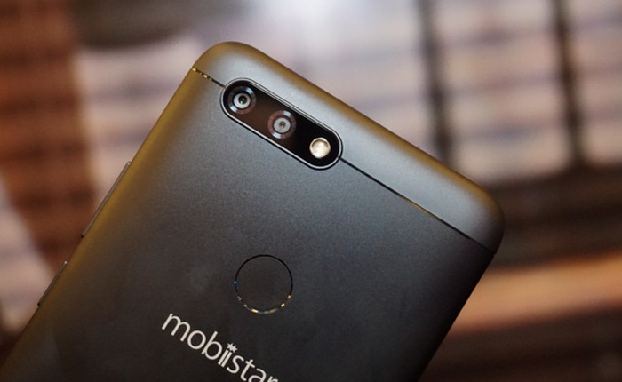 Thương hiệu Việt Mobiistar chính thức ra smartphone 4 camera, màn hình "vô cực", giá chỉ 6.789.000 đồng