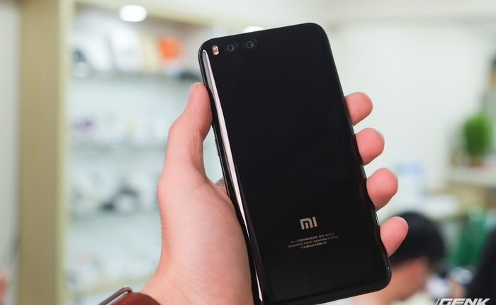 Xiaomi Mi 6 đầu tiên đã về Việt Nam: Camera kép, loa kép, bỏ jack tai nghe như iPhone 7 Plus, RAM 6GB, giá 10.5 triệu