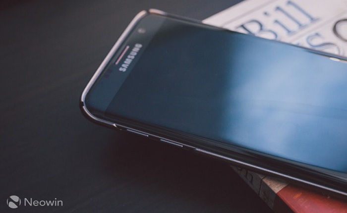 Samsung thừa nhận lỗi sọc màu hồng trên màn hình Galaxy S7 Edge và hứa sửa chữa cho người dùng