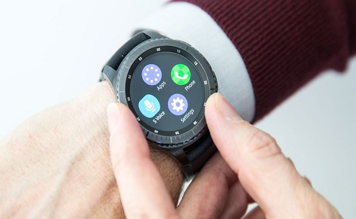Samsung phát hành ứng dụng giúp đồng hồ thông minh Samsung Gear kết nối với iPhone