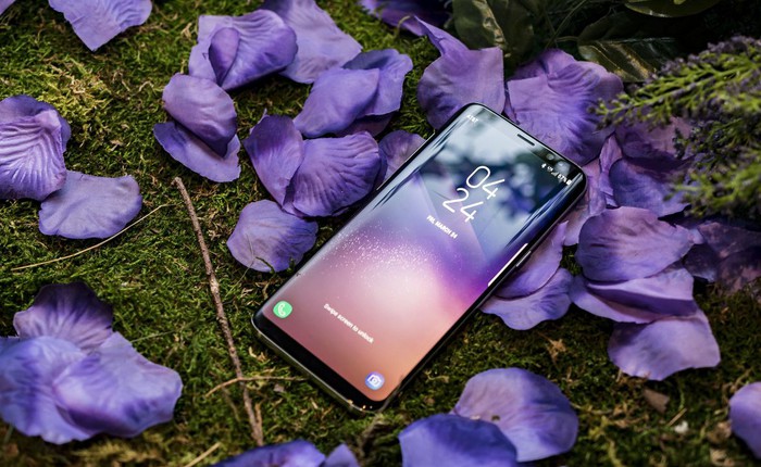 So sánh 3 phiên bản màu sắc trên Galaxy S8 gồm Đen Bóng Đêm, Bạc Bắc Cực và màu thú vị nhất: Xám Phong Lan