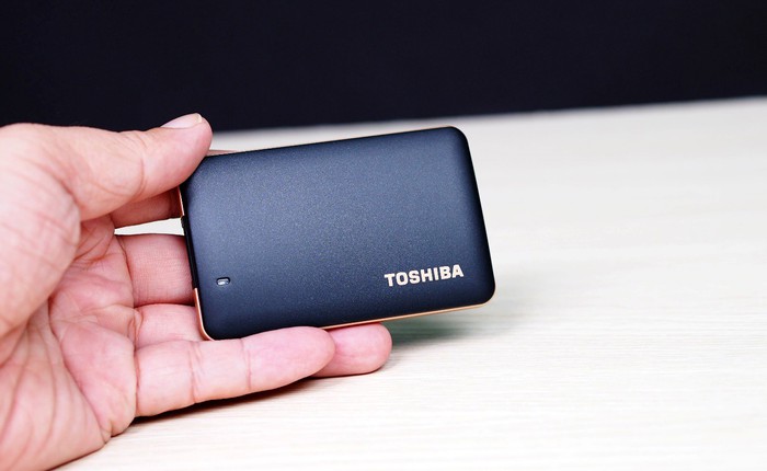 Tặng ổ cứng di động SSD Toshiba X10, 120GB, giá hơn 2 triệu đồng khi tham gia mini game