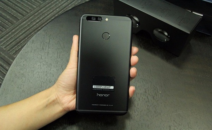 Lộ diện ảnh thực tế đầu tiên của Huawei Honor Note 9, camera kép, màu đen nhám quyến rũ