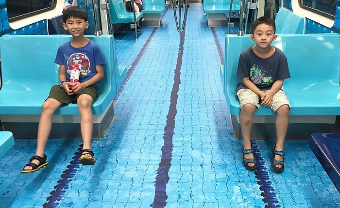 Đài Loan chào đón Universiade bằng cách mang cả sân cỏ, bể bơi lên... tàu điện ngầm