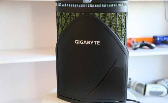Cận cảnh Gigabyte Gaming GT: PC chơi game phong cách "Xên bọ hung"