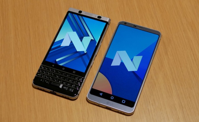 [MWC 2017] LG G6 vs. BlackBerry KEYone: Hiện đại đối đầu truyền thống