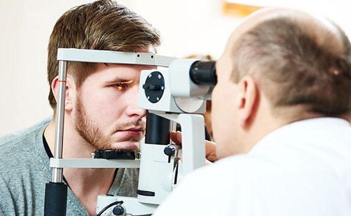 Đây là 8 điều bác sĩ có thể nói khi nhìn vào mắt bạn, bao gồm cả ung thư