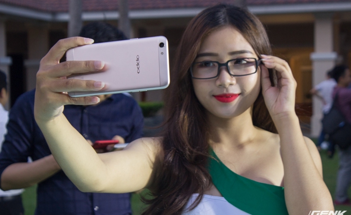 OPPO F3 chính thức được ra mắt tại Việt Nam: Phiên bản thu nhỏ của F3 Plus nhưng vẫn giữ thế mạnh camera selfie kép, giá gần 7,5 triệu đồng
