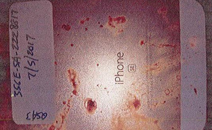 Vì sai lầm của FBI, Apple có thể phải can thiệp để mở khóa chiếc iPhone SE của kẻ xả súng tại Texas