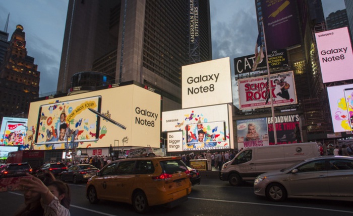 Samsung chi bạo cho quảng cáo, hình ảnh Galaxy Note8 xuất hiện khắp thế giới