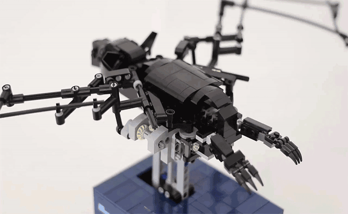 Con dơi bằng LEGO có thể chuyển động này đã nâng bộ môn xếp hình lên một tầm cao mới