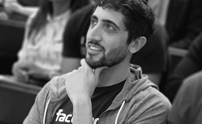 Ngay sau khi tung ra sản phẩm copy Snapchat, Giám đốc Facebook lập tức nghỉ việc sau 8 năm gắn bó