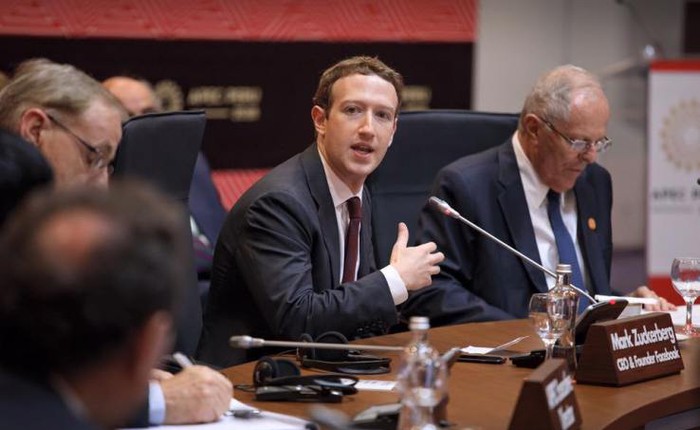 Mark Zuckerberg chán làm CEO, muốn chuyển sang làm cán bộ nhà nước mãi mãi?