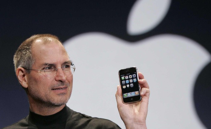 Đúng ngày này 10 năm trước, Steve Jobs đã ra mắt chiếc iPhone đầu tiên trước cả thế giới