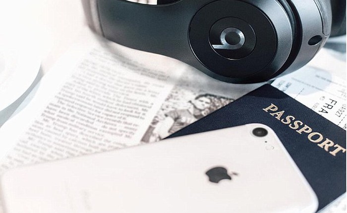 Apple vô tình để lộ chiếc iPhone “Jet White” mới?