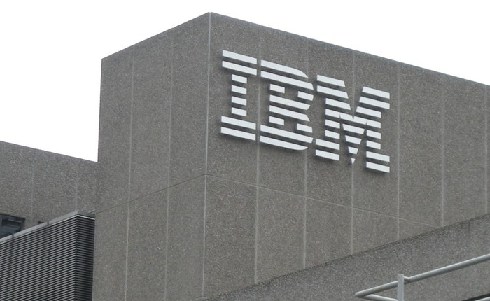 IBM Q4/2016: Doanh thu 21,8 tỷ USD, sụt giảm quý thứ 19 liên tiếp nhưng vẫn là "bá chủ" một vùng trời