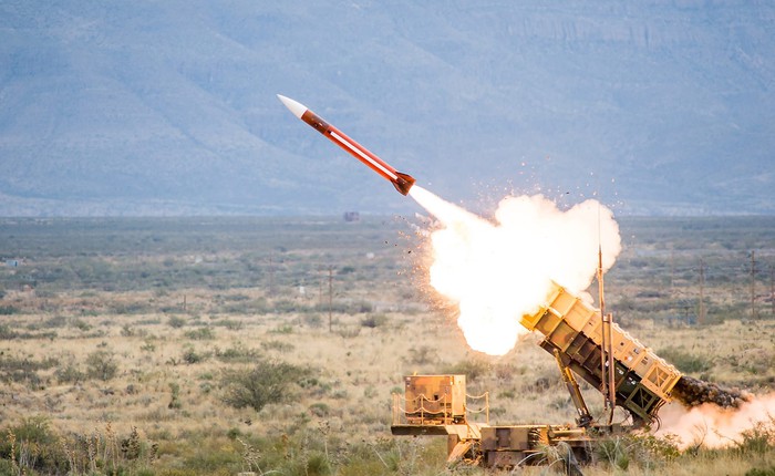 Vị tướng Mỹ kể lại chuyện dùng tên lửa Patriot 3 triệu USD một quả để bắn hạ drone 200 USD