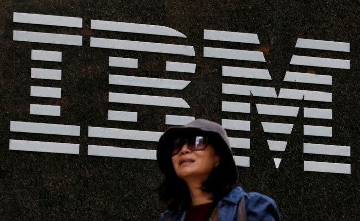Gã khổng lồ IBM tiếp tục gặp khó khăn, doanh thu giảm mạnh, cổ phiếu lao dốc