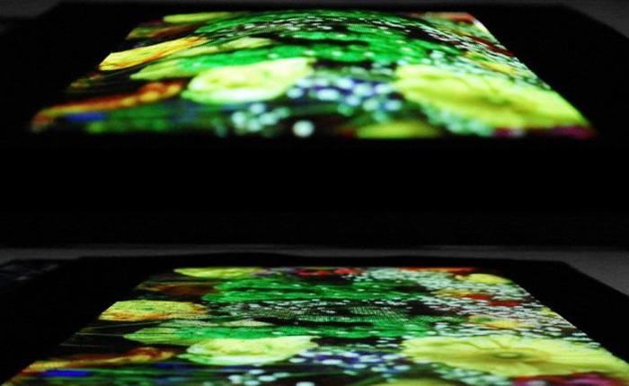 Samsung chính thức ra mắt màn hình OLED uốn dẻo có thể lồi lõm và màn hình LCD với mật độ điểm ảnh 2.250dpi