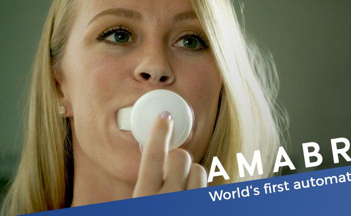 Đây là chiếc bàn chải đánh răng tự động đầu tiên trên thế giới, không cần dùng tay và chỉ mất 10 giây