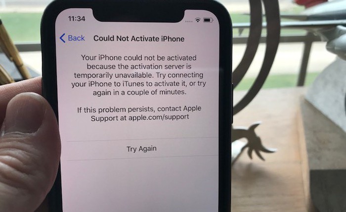 Một số người dùng mới mua iPhone X gặp lỗi không thể kích hoạt