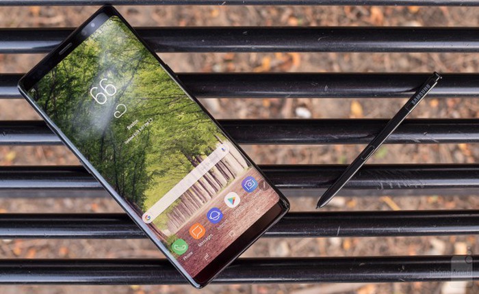 Cả Samsung và LG tự tin tuyên bố không bí mật làm chậm thiết bị của họ khi bị chai pin
