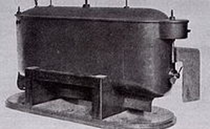Từ năm 1898, Nikola Tesla đã gây chấn động khi làm tất cả mọi người tin rằng chiếc thuyền này được điều khiển bằng giọng nói