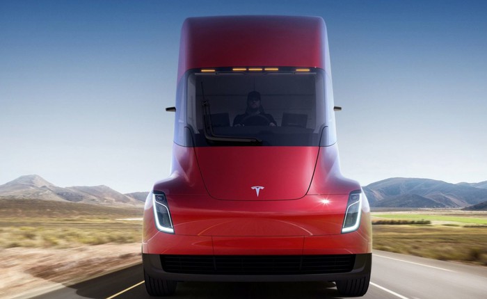 Tesla công bố giá xe tải Semi, dao động từ 150.000 USD đến 200.000 USD