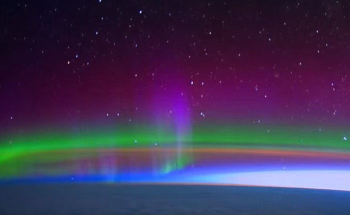 Các phi hành gia của NASA đã chụp được những bức ảnh cực quang tuyệt vời từ Trạm Vũ trụ Quốc tế ISS
