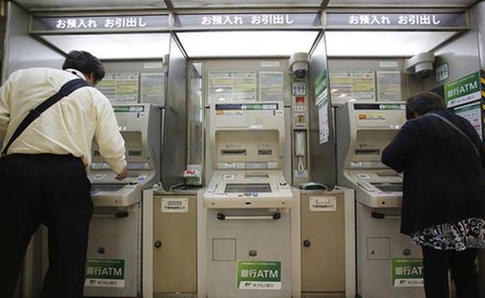 Máy ATM sắp hết thời ở Nhật Bản vì các ngân hàng phát hành tiền số?
