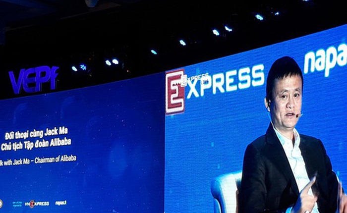 Jack Ma đối thoại với doanh nhân Việt Nam: Tôi đến đây không phải để cạnh tranh mà để hỗ trợ các doanh nghiệp nhỏ