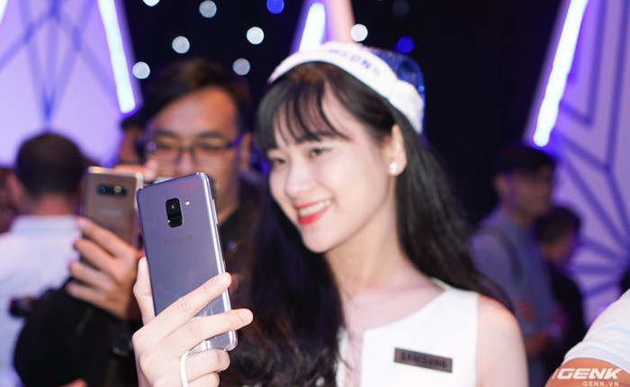 Bộ đôi Samsung Galaxy A8 (2018) và Galaxy A8+ (2018) chính thức ra mắt tại thị trường Việt Nam: màn hình vô cực giống dòng S cao cấp, trang bị camera selfie kép, giá từ 10.990.000 đồng