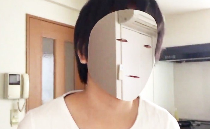 Với iPhone X, anh chàng lập trình viên này đã biến khuôn mặt của mình trở nên vô hình