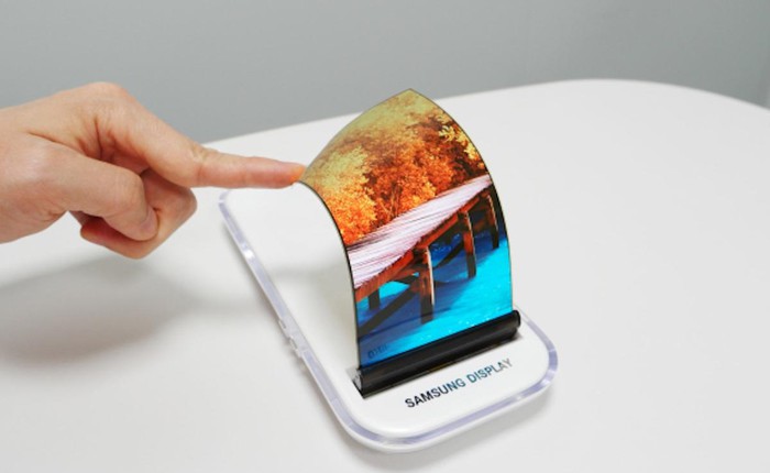 Tại sao Samsung phải vội vàng ra mắt ra mắt chiếc smartphone gập của mình khi chưa chín mùi?