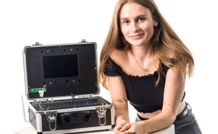 Tuổi trẻ tài cao: Cô bé 19 tuổi tạo ra một hệ thống hack đa năng để dạy cho mọi người tầm quan trọng của bảo mật