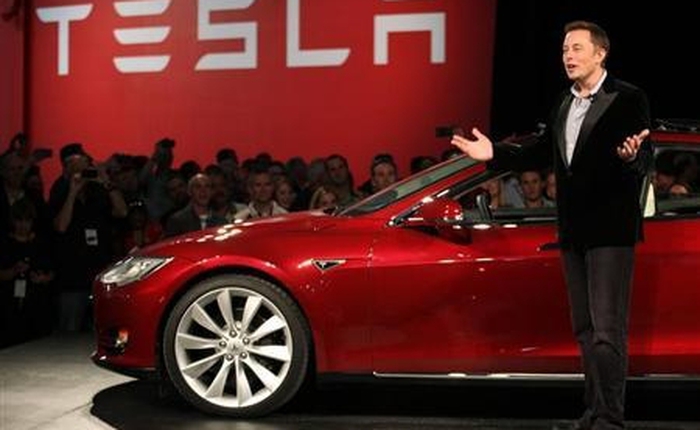 Thu hồi gần hết số xe bán ra trong năm 2016, cổ phiếu Tesla vẫn vững vàng