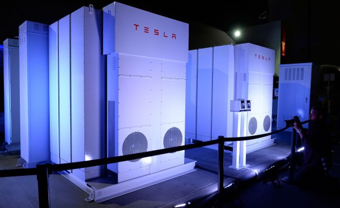 Tesla bổ sung vào mạng lưới điện California hệ thống lưu trữ điện bằng pin lithium-ion lớn nhất trên thế giới
