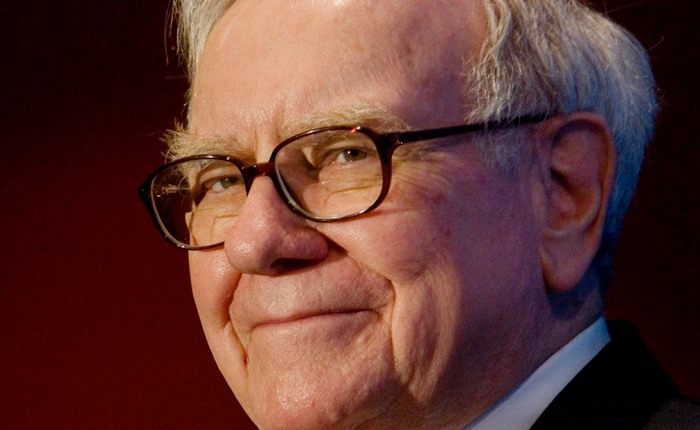 Nhờ những bí quyết đơn giản này, tỷ phú tự thân Warren Buffett đã chế ngự được nỗi sợ đám đông của mình