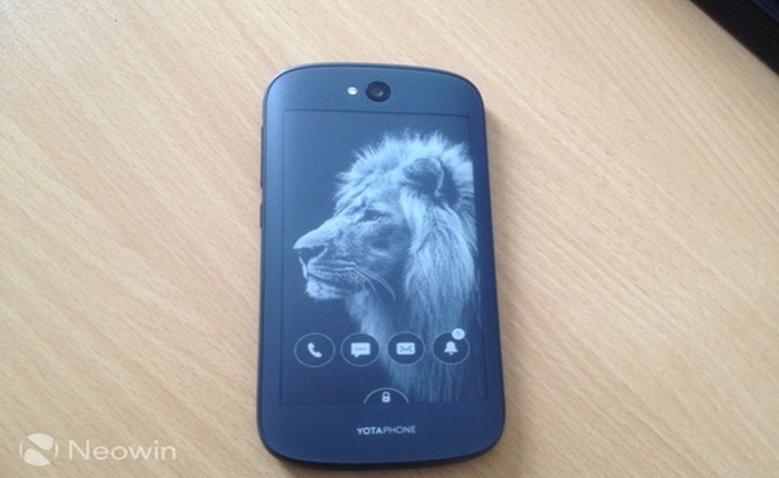 Chiếc điện thoại 2 màn hình Yota Phone 3 sắp trở lại thị trường