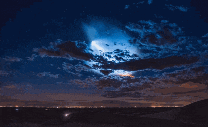 [Video timelapse] Theo dõi màn phóng và hạ cánh rực sáng cả bầu trời đêm của tên lửa SpaceX Falcon 9