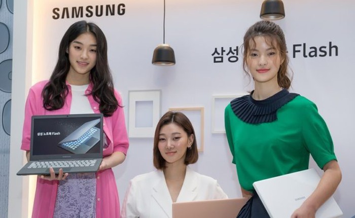 Samsung ra mắt Notebook Flash, kết hợp thiết kế cổ điển với Wi-Fi Gigabit siêu tốc