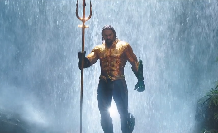 Trailer mới nhất của Aquaman lộ diện, giải thích rõ lai lịch của anh "người cá" râu ria và cơ bắp