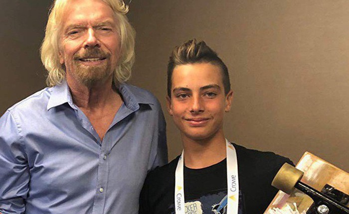 Cậu bé lớp 8 sáng lập startup ván trượt, có 2 bằng sáng chế, tham gia Shark Tank, được tỷ phú Richard Branson đầu tư và Nike mời hợp tác