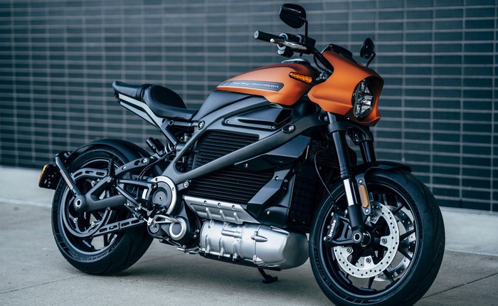 Cùng chiêm ngưỡng sự hầm hố của "LiveWire" - Chiếc mô tô điện đầu tiên của Harley-Davidson