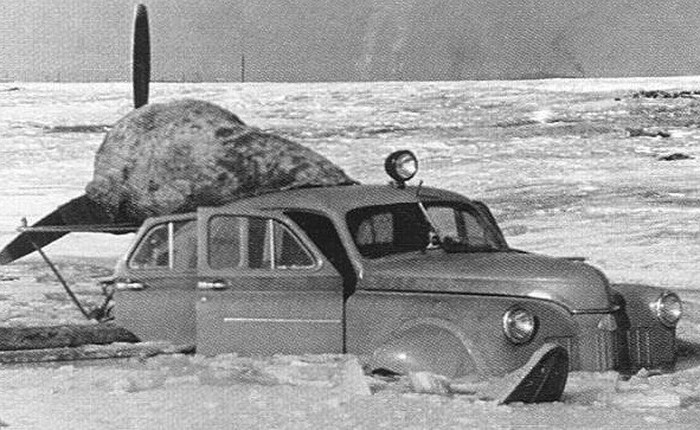Xe ô tô trượt địa hình bằng động cơ máy bay của Liên Xô – như viễn tưởng mà hóa ra là có thật