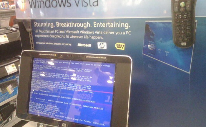 Chùm ảnh về “Màn hình xanh chết chóc” ở nơi công cộng: nghệ thuật chỉ Windows mới làm được